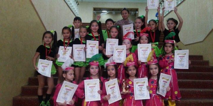 "Гүлдер-ай","Супер детки" би топтары