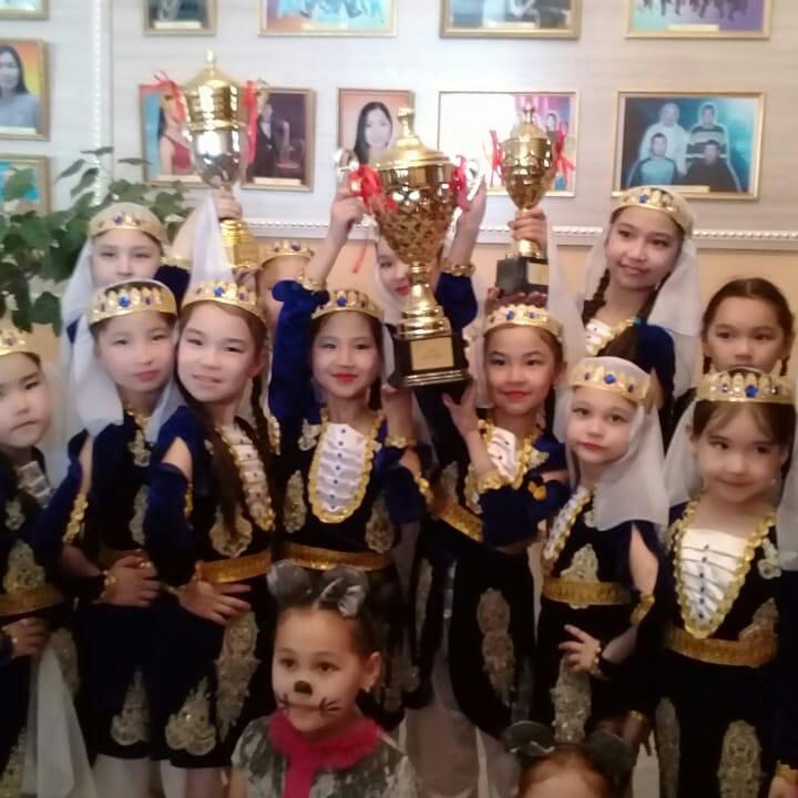 "Гүлдер-ай","Супер детки" би топтары