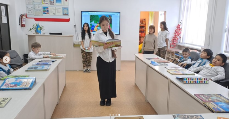 23.10. кітапхананың оқу залында 2”Ә” және 10”Ә” сынып оқушыларымен “Бірге оқимыз” атты кездесу өткізілді