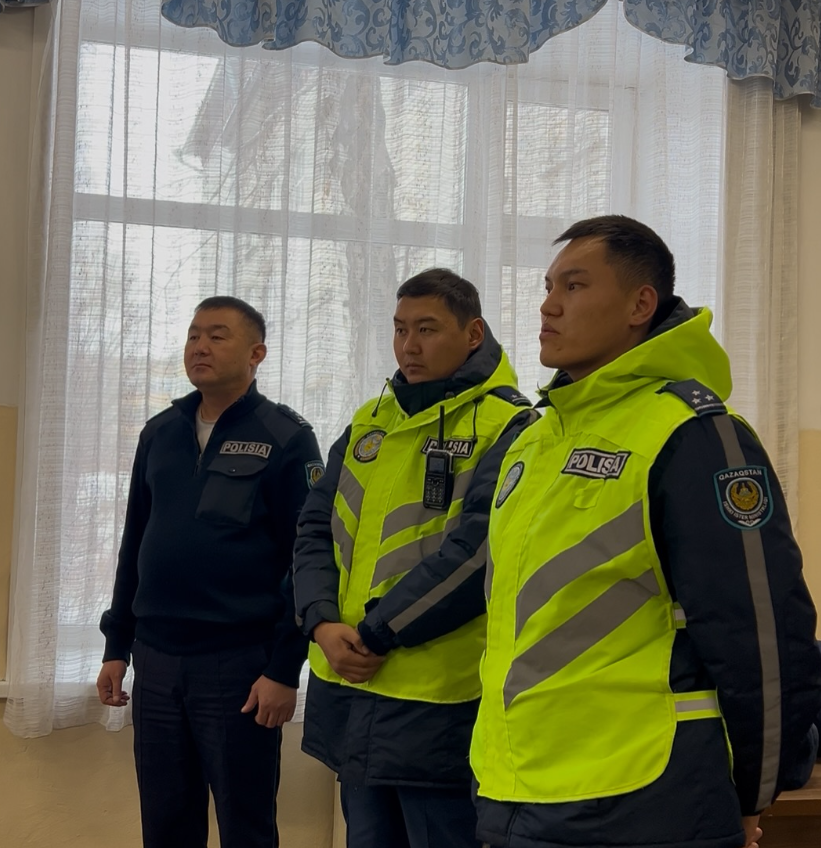 Құқық қорғау органдары қызметкерлерімен әңгіме-сұхбат.