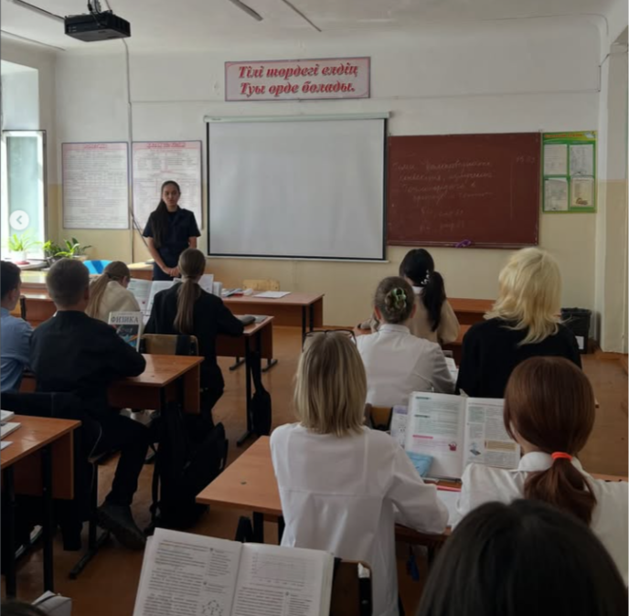 Мектебімізде құқықтық тәрбие айлығының ашылуы өтті!